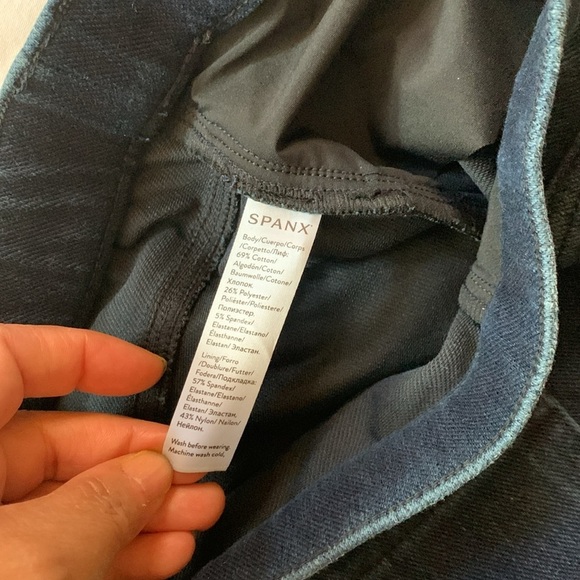 Gently Loved Skinny Pull On Spanx Jeans - Picture 5 of 6